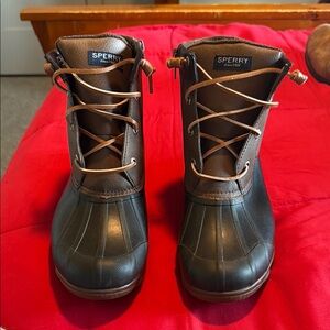 Sperry Woman’s Brown Duck Boots